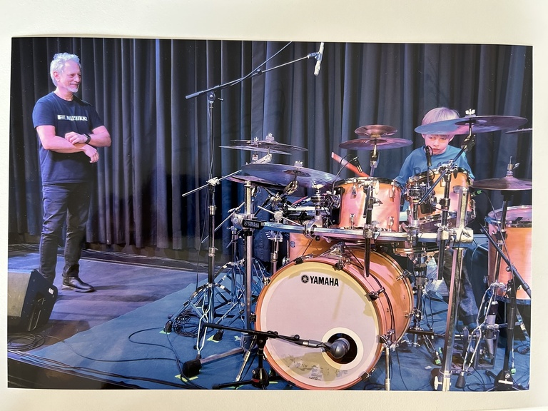 🥁 Peter Schöndorfer trifft Dave Weckl – ein unvergesslicher Moment im Cinema Paradiso